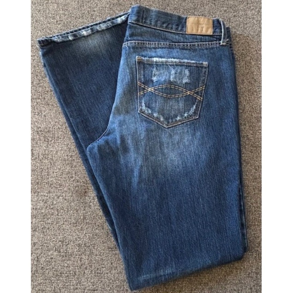 Abercrombie & Fitch Distressed Bootcut Jeans Size 12R Medium Wash Denim W31 L33 - Picture 2 of 10